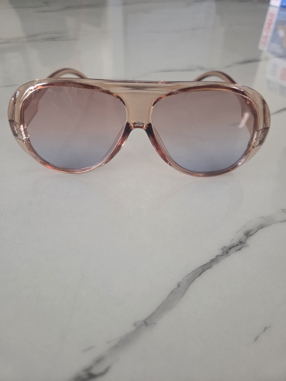 Pink Gradient Aviator Sunglasses